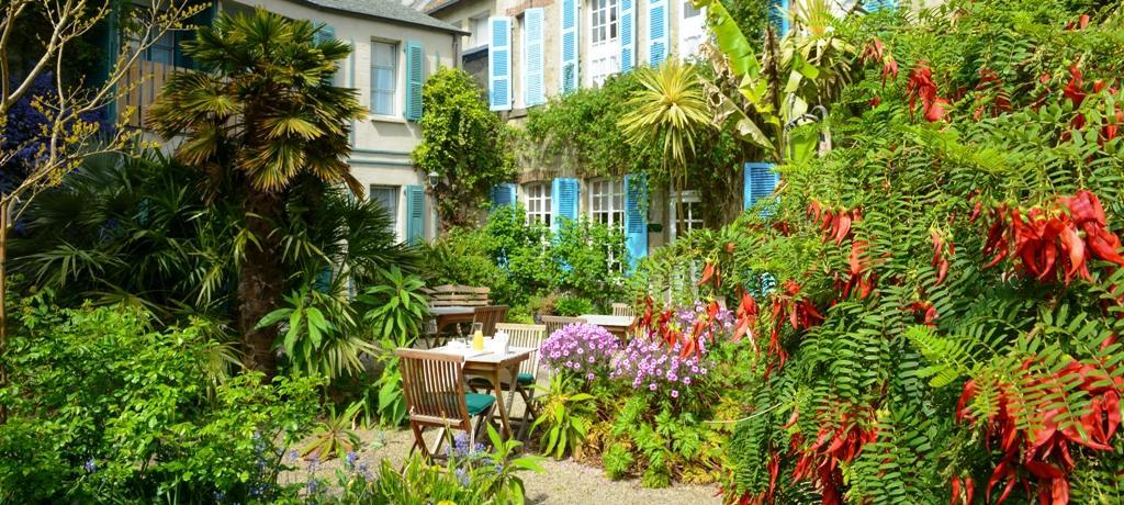 Hotel de France Saint-Vaast-la-Hougue Exterior foto
